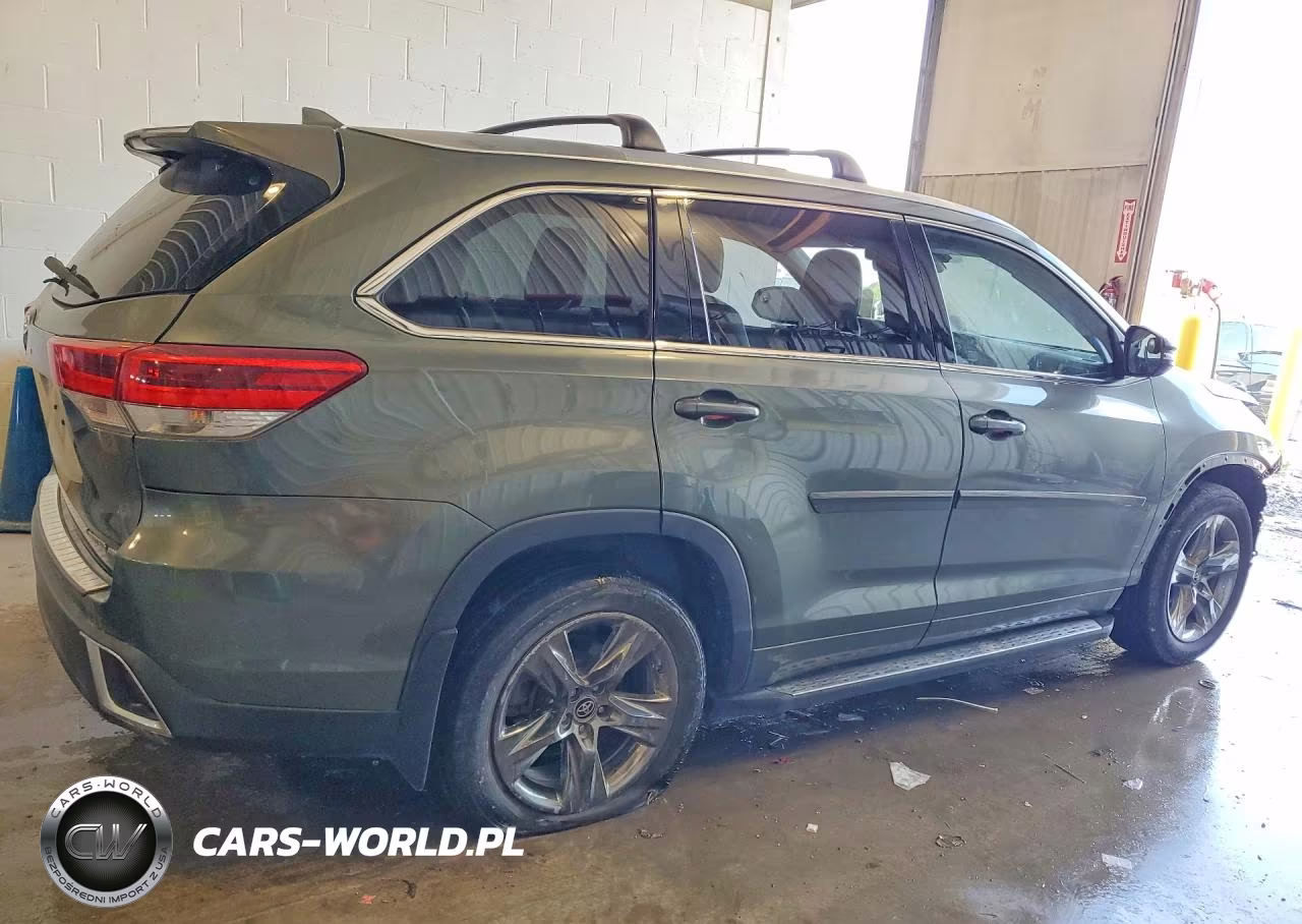 2017 Toyota Highlander Limited Platinum VIN:5TDDZRFH9HS443443 - 3