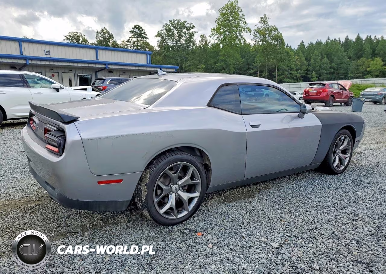 2017 Dodge Challenger Sxt VIN:2C3CDZAG6HH592470 - 3