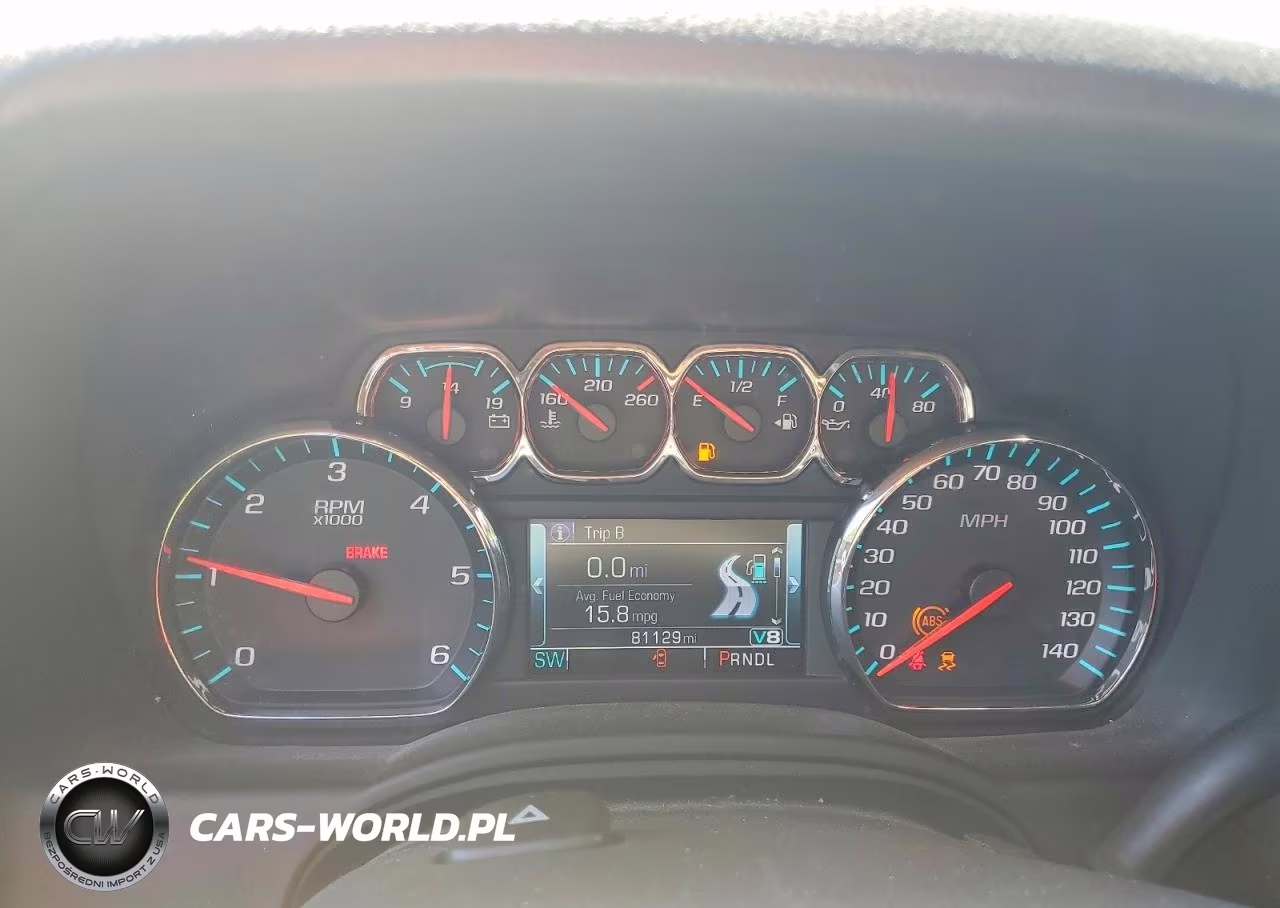 2018 Chevrolet Suburban C1500 Lt VIN:1GNSCHKC0JR347242 - 9
