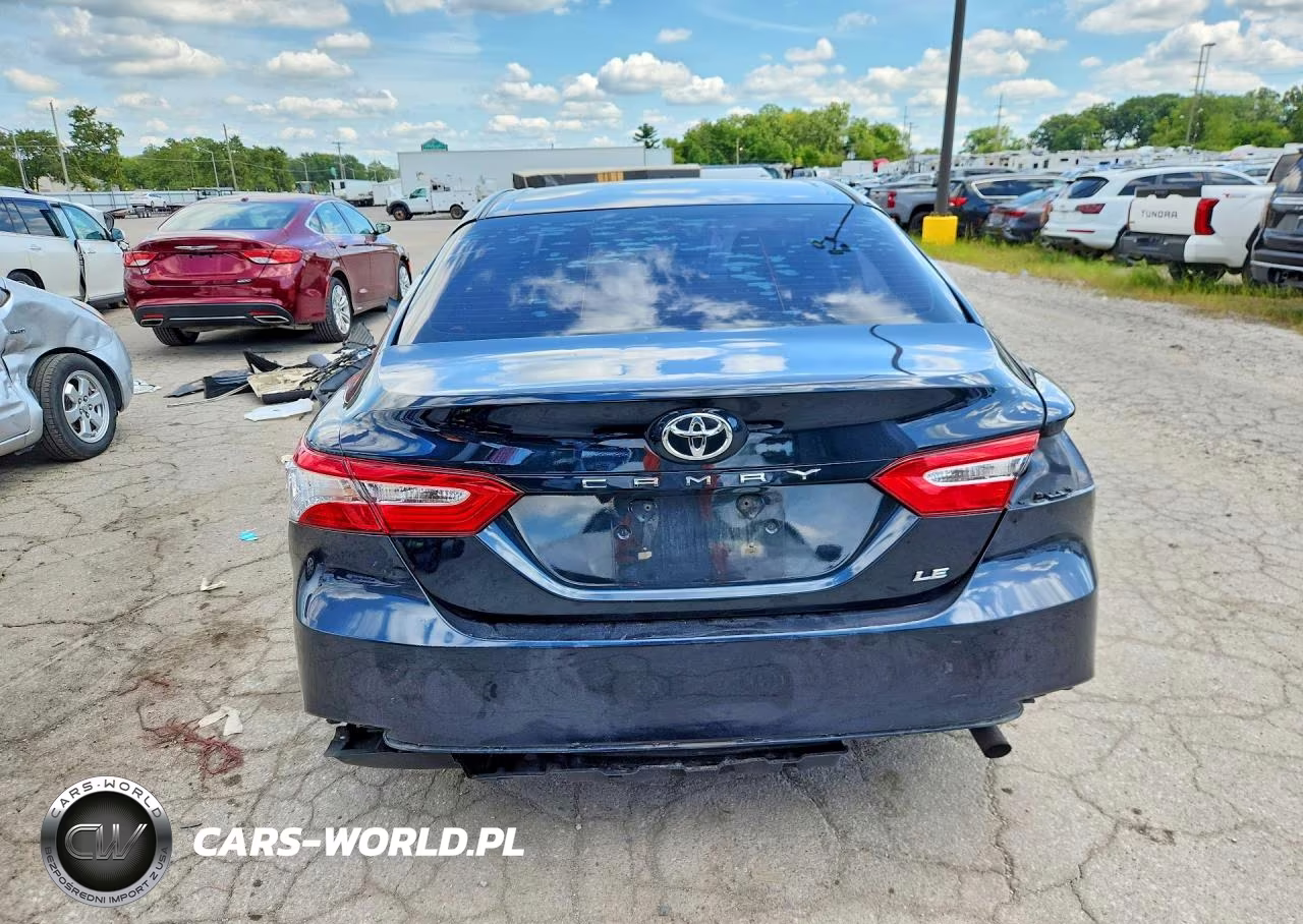 2018 Toyota Camry Le VIN:4T1B11HK8JU515318 - 6