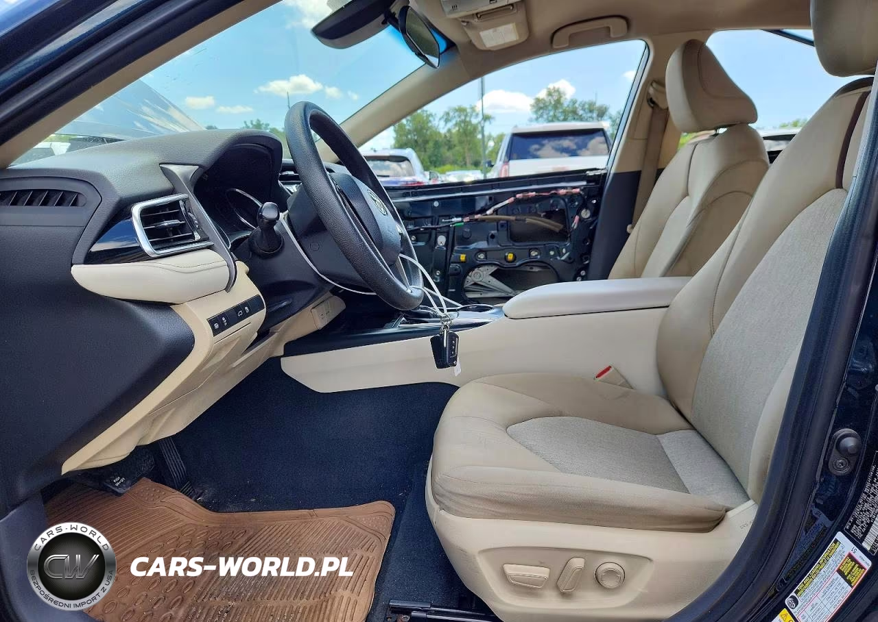 2018 Toyota Camry Le VIN:4T1B11HK8JU515318 - 7