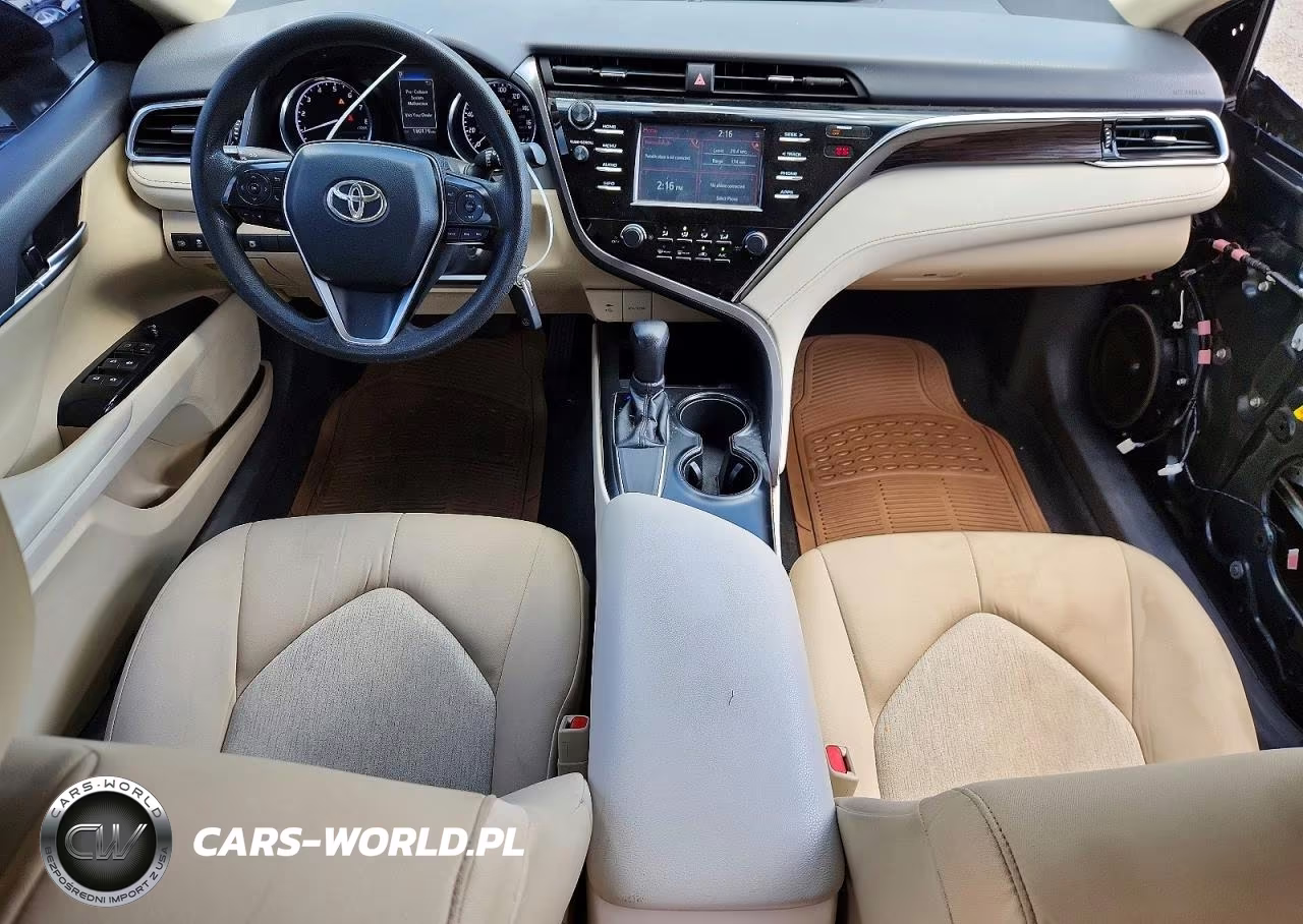 2018 Toyota Camry Le VIN:4T1B11HK8JU515318 - 8