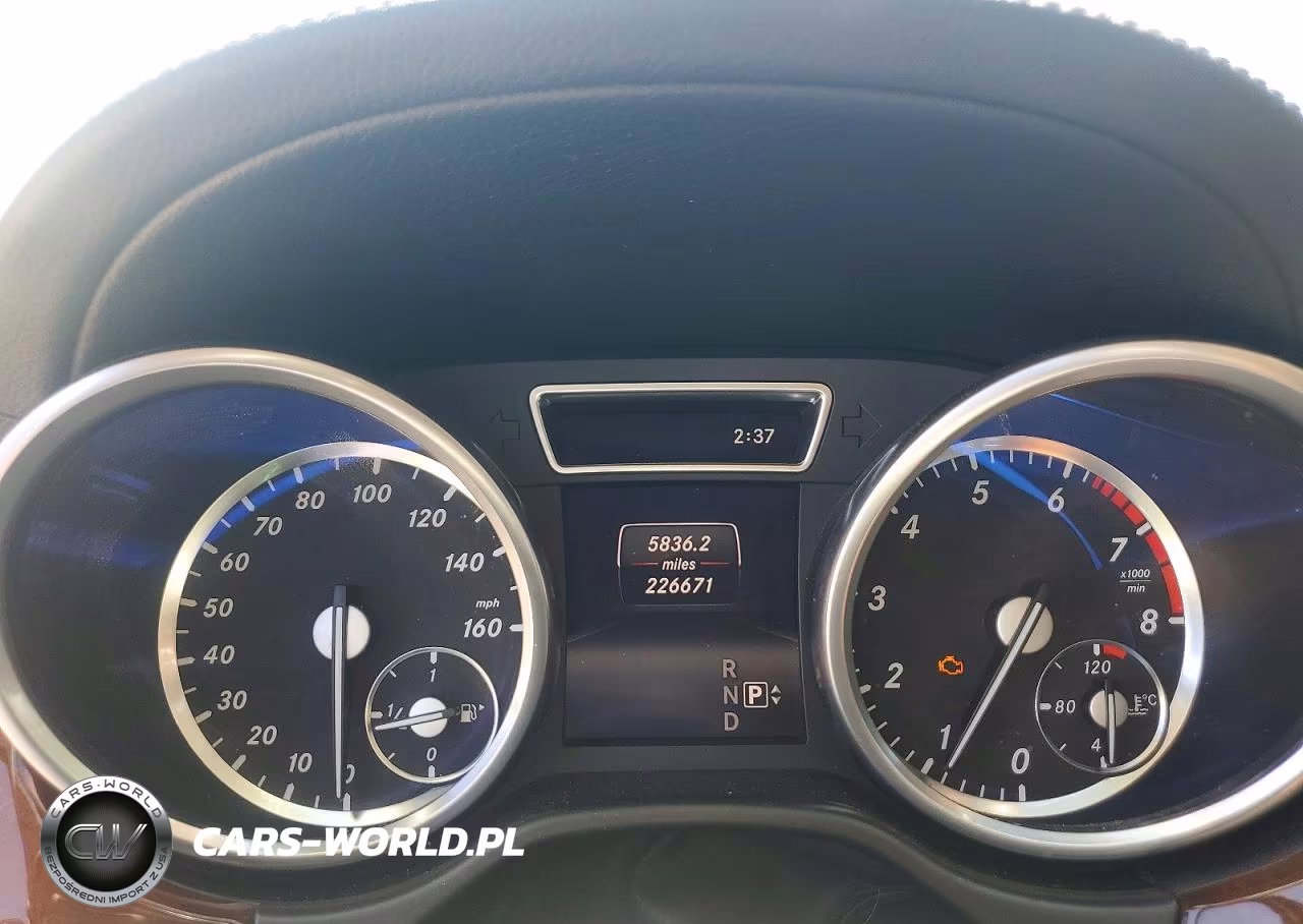 2014 Mercedes-Benz Ml 550 4Matic VIN:4JGDA7DB6EA343959 - 9