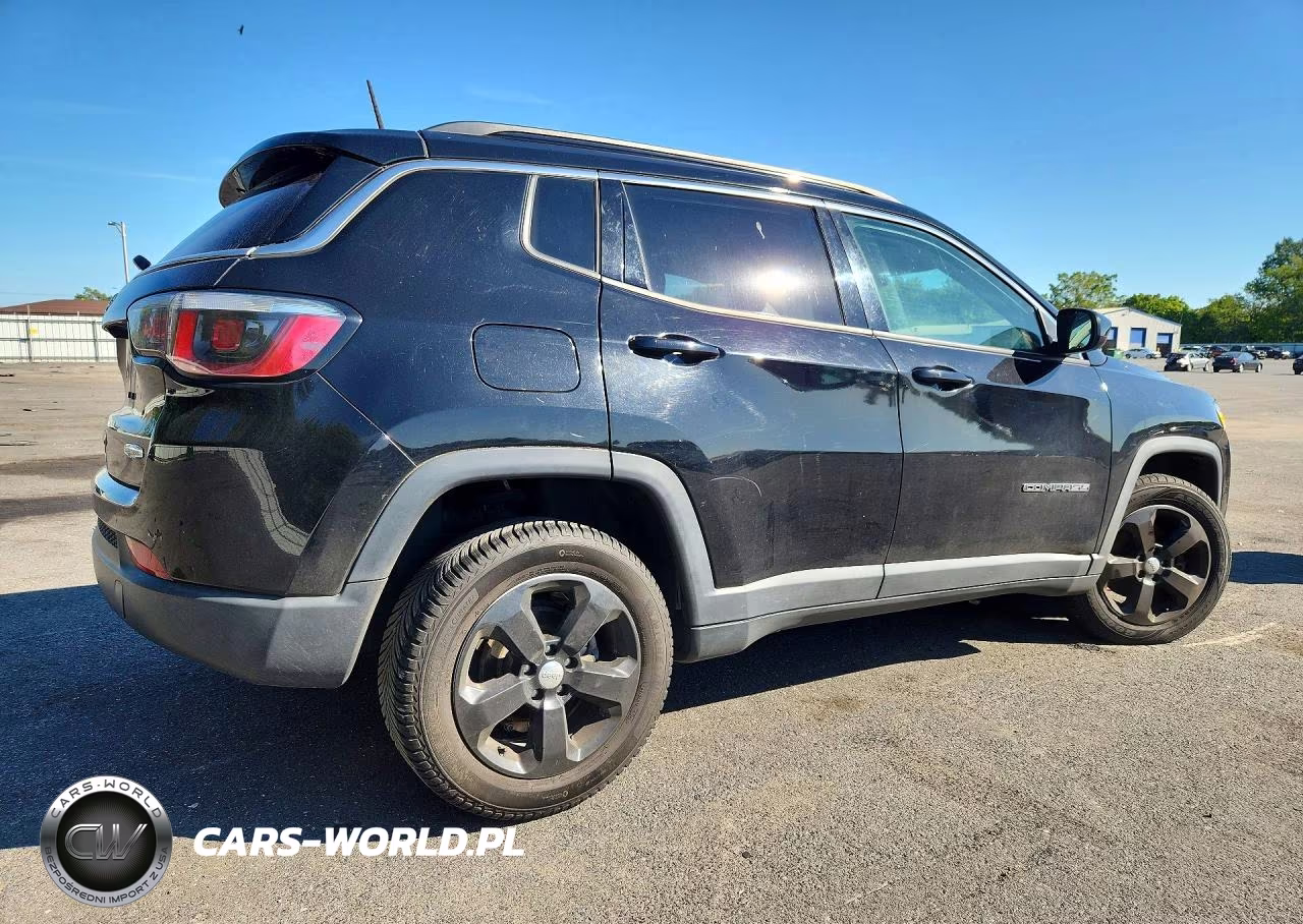2018 Jeep Compass Latitude VIN:3C4NJDBB9JT492573 - 3