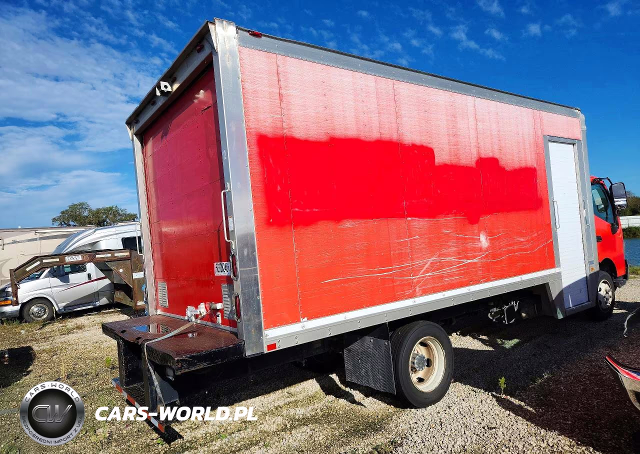 2018 Hino 195 Box Truck VIN:JHHSDM2H7JK006274 - 3