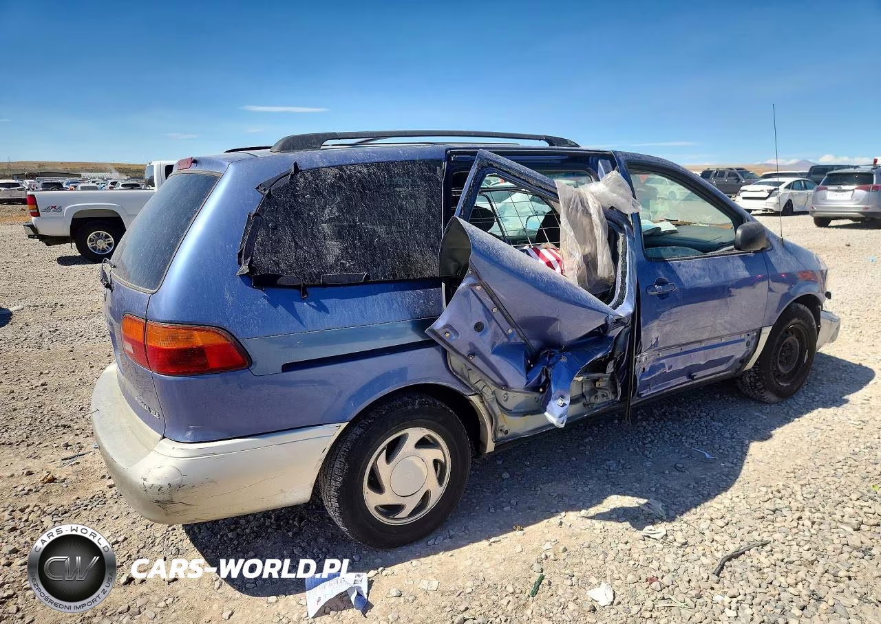 1999 Toyota Sienna Xle VIN:4T3ZF13C0XU140329 - 3