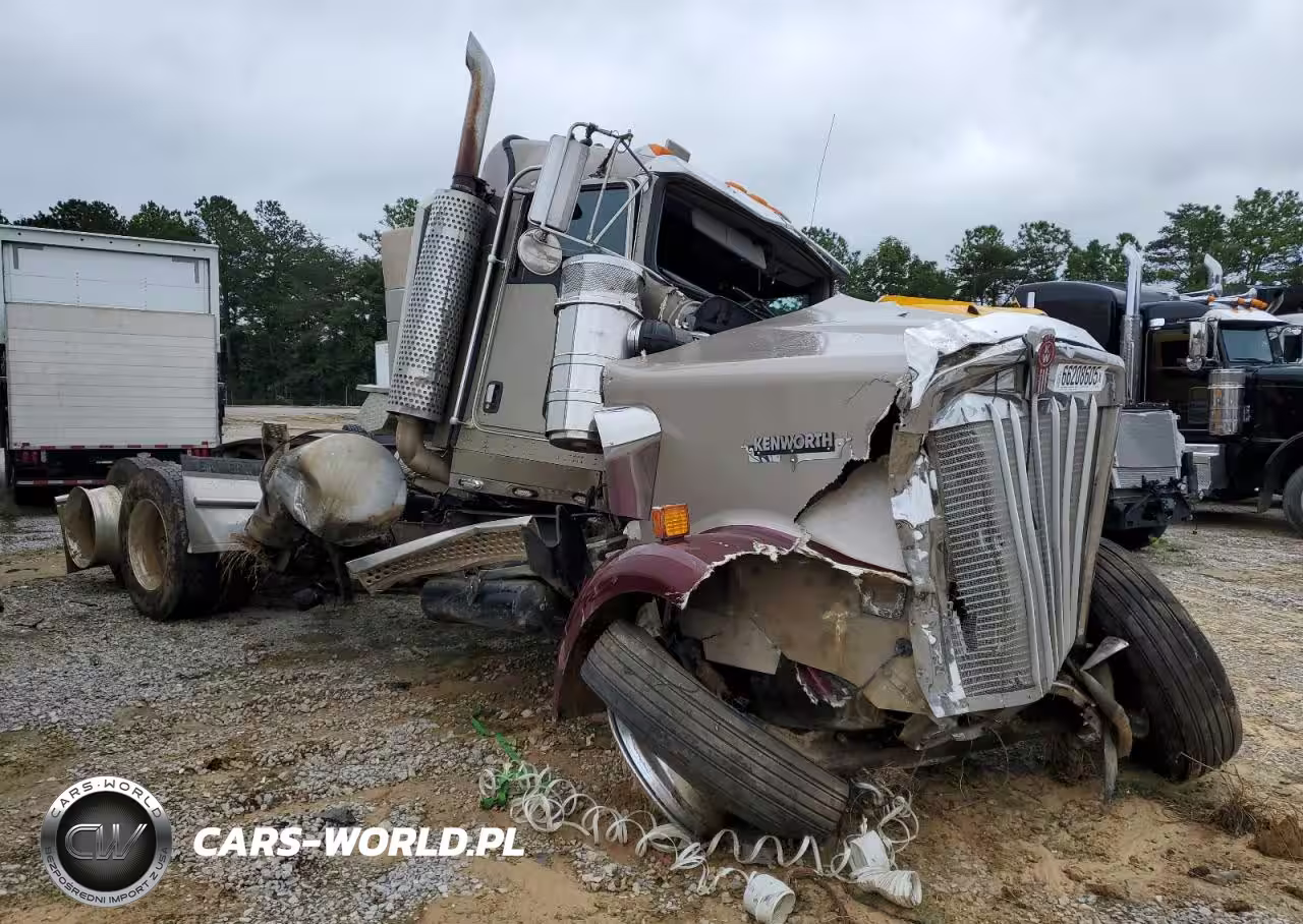 2006 Kenworth T680 Semi Truck