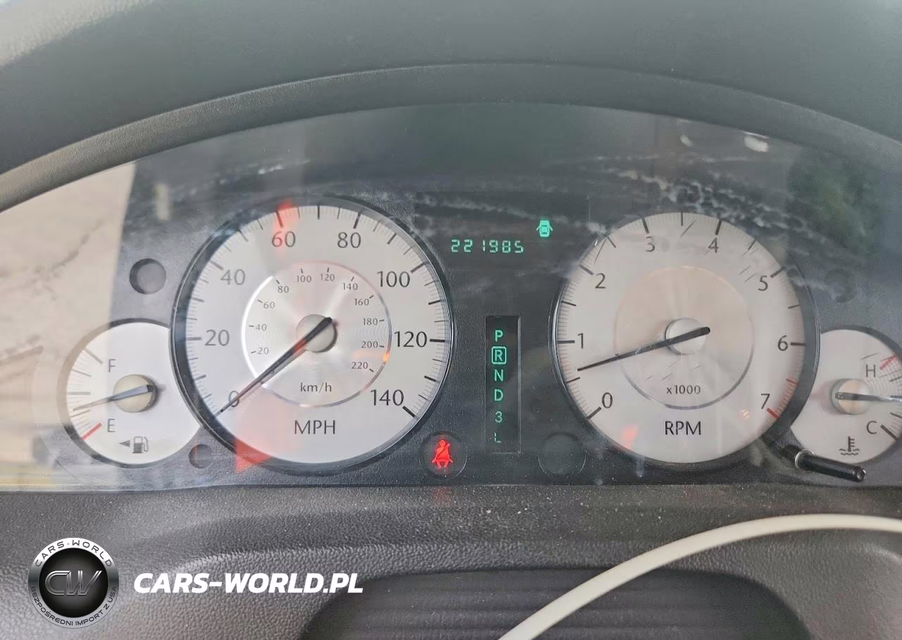 2009 Chrysler 300 Touring VIN:2C3KA53V09H605062 - 9