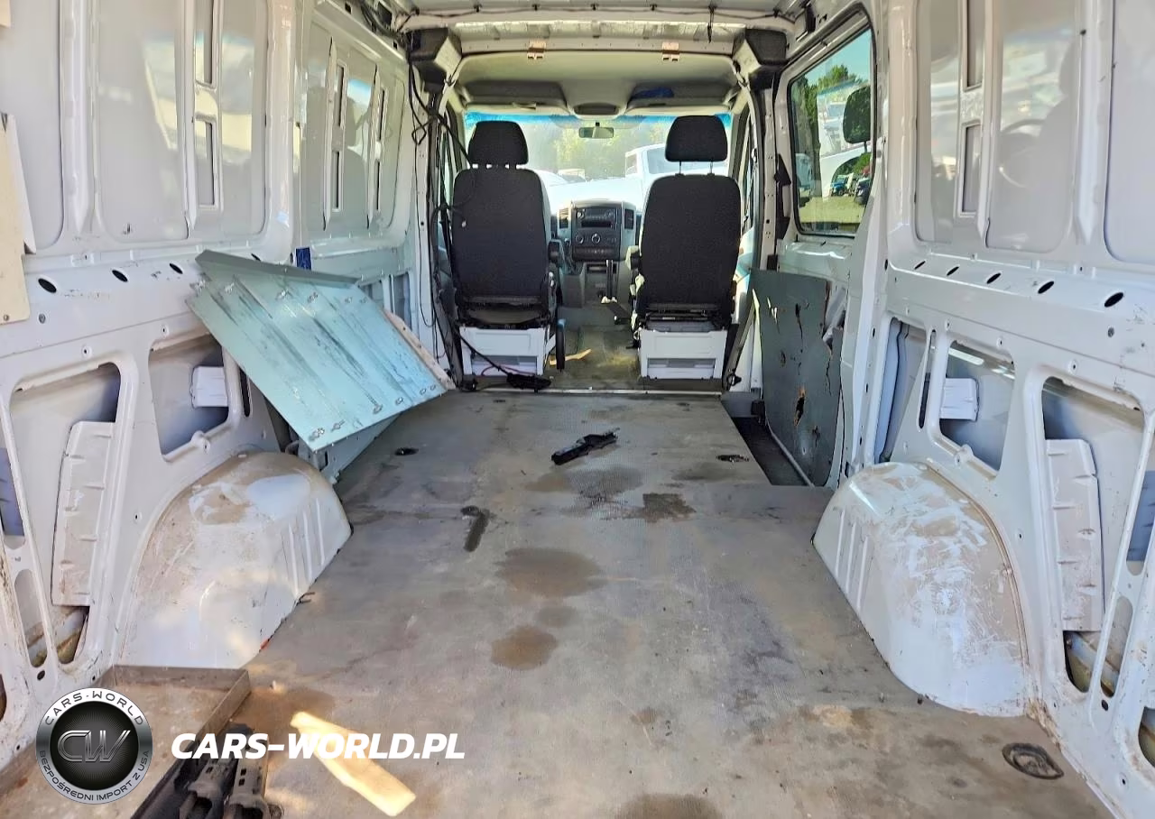 2012 Mercedes-Benz Sprinter 2500 VIN:WD3PE7CC8C5701059 - 10