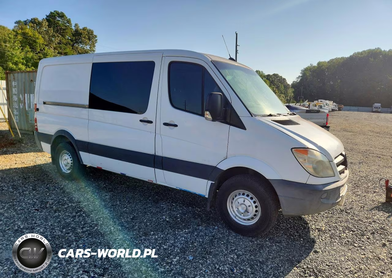 2012 Mercedes-Benz Sprinter 2500 VIN:WD3PE7CC8C5701059 - 4