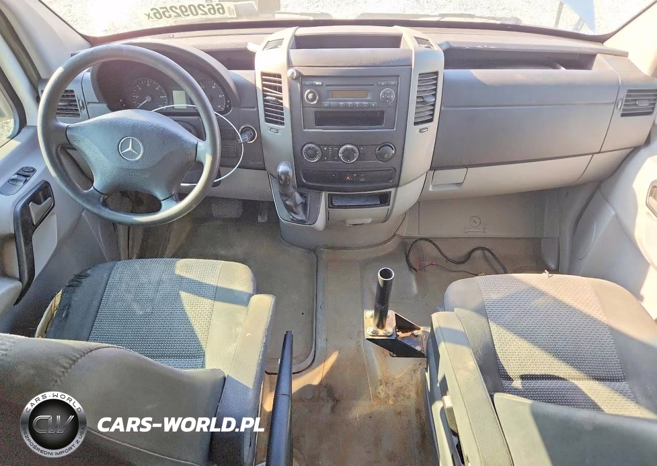 2012 Mercedes-Benz Sprinter 2500 VIN:WD3PE7CC8C5701059 - 8