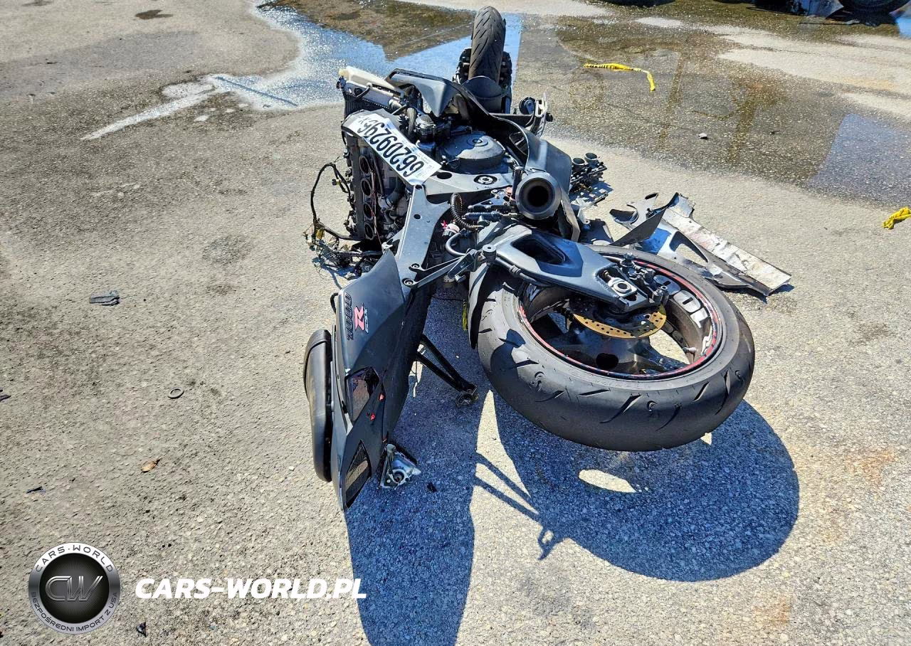 2006 Suzuki Gsx-R1000 VIN:JS1GT76A762107424 - 4