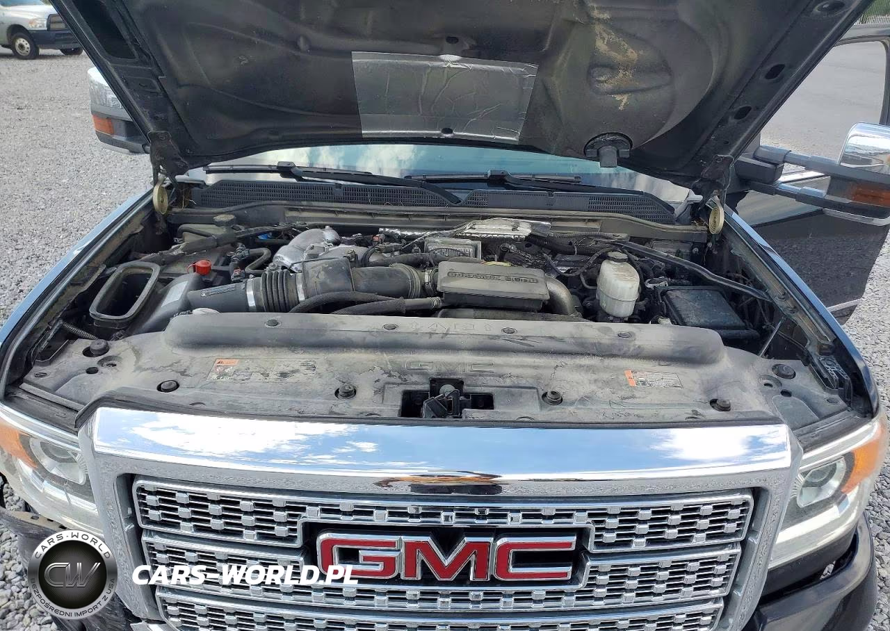 2018 GMC Sierra K2500 Denali VIN:1GT12UEY0JF215896 - 12