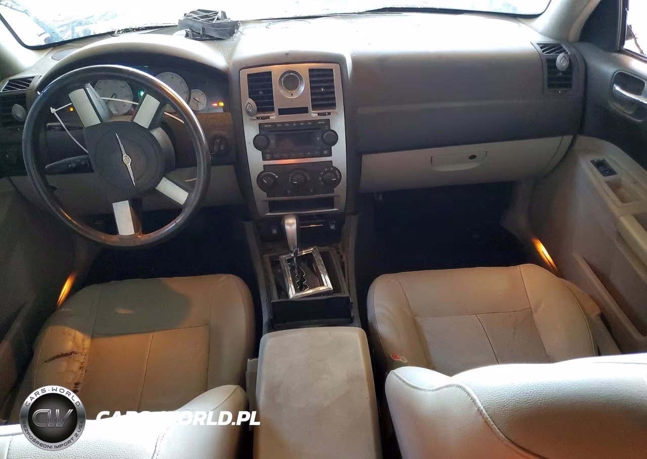 2007 Chrysler 300 Touring VIN:2C3KA53G57H633809 - 8