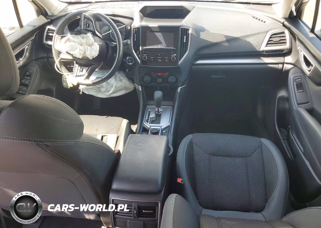 2023 Subaru Forester Premium VIN:JF2SKADC3PH464376 - 8