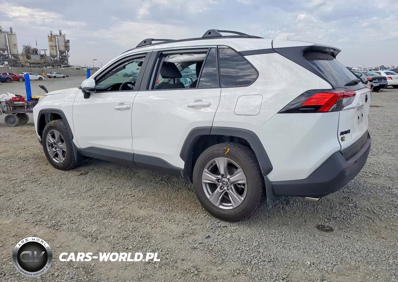 2024 Toyota Rav4 Xle VIN:2T3W1RFV1RW355699 - 2