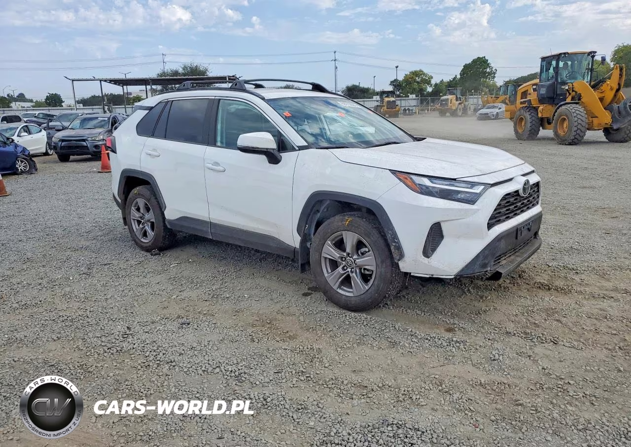 2024 Toyota Rav4 Xle VIN:2T3W1RFV1RW355699 - 4