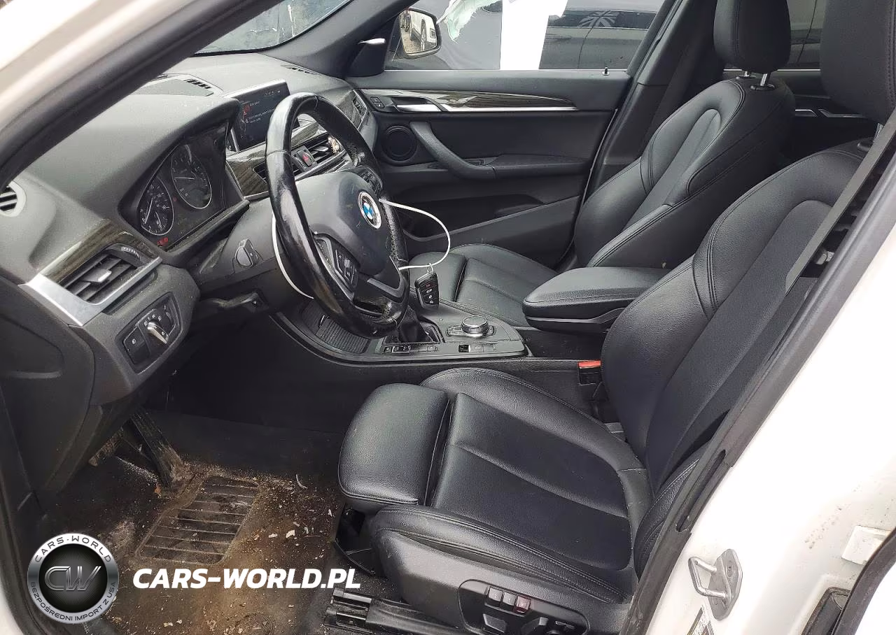 2017 BMW X1 xDrive28I VIN:WBXHT3C32H5F78185 - 7