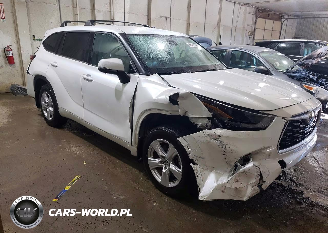 2022 Toyota Highlander L VIN:5TDCZRAH8NS094788 - 4