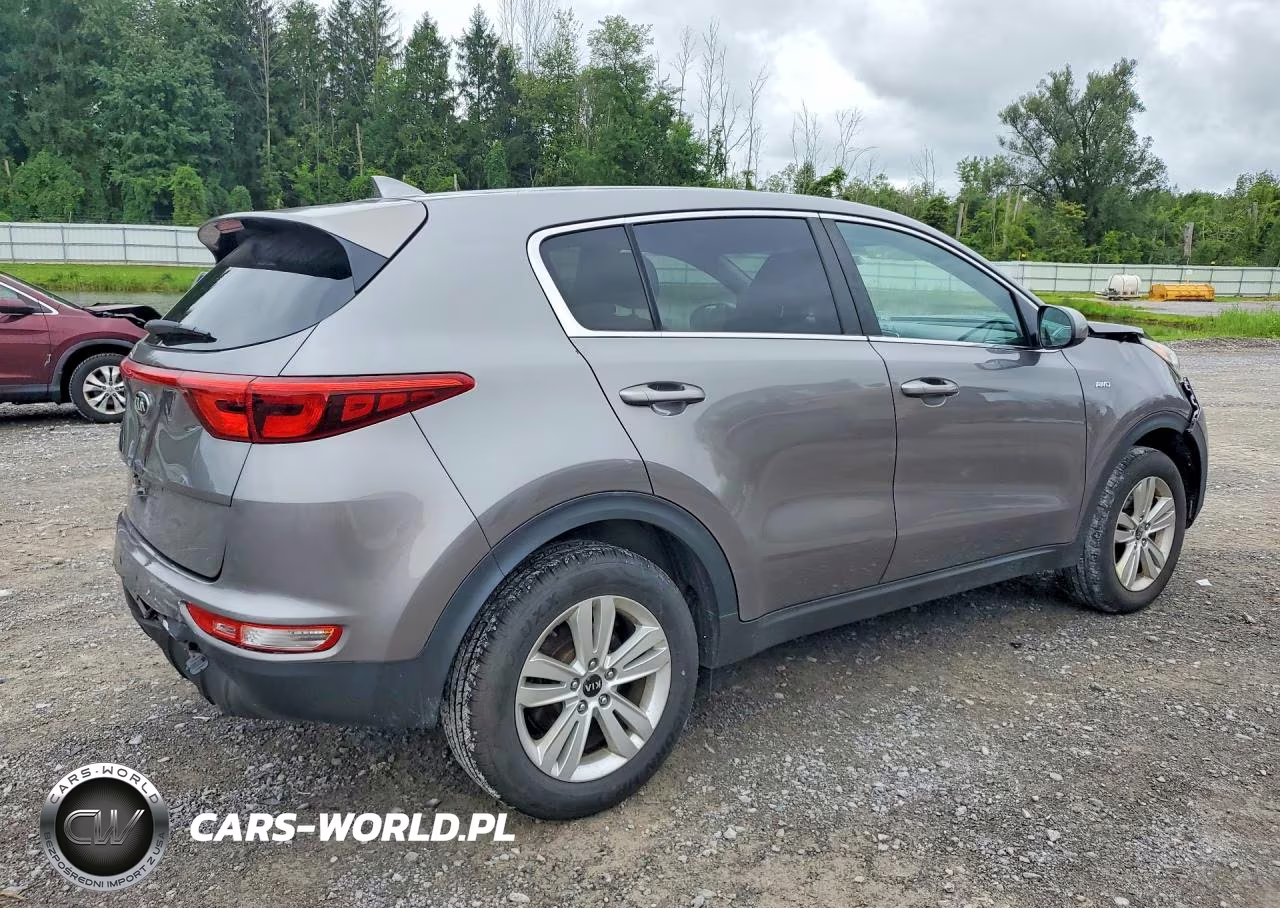 2018 Kia Sportage Lx VIN:KNDPMCAC1J7419352 - 3