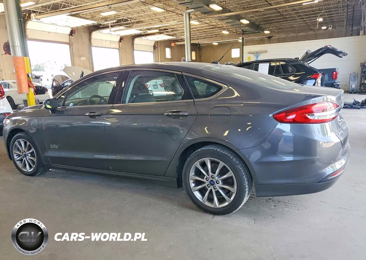 2018 Ford Fusion Se Phev VIN:3FA6P0PU5JR136629 - 2