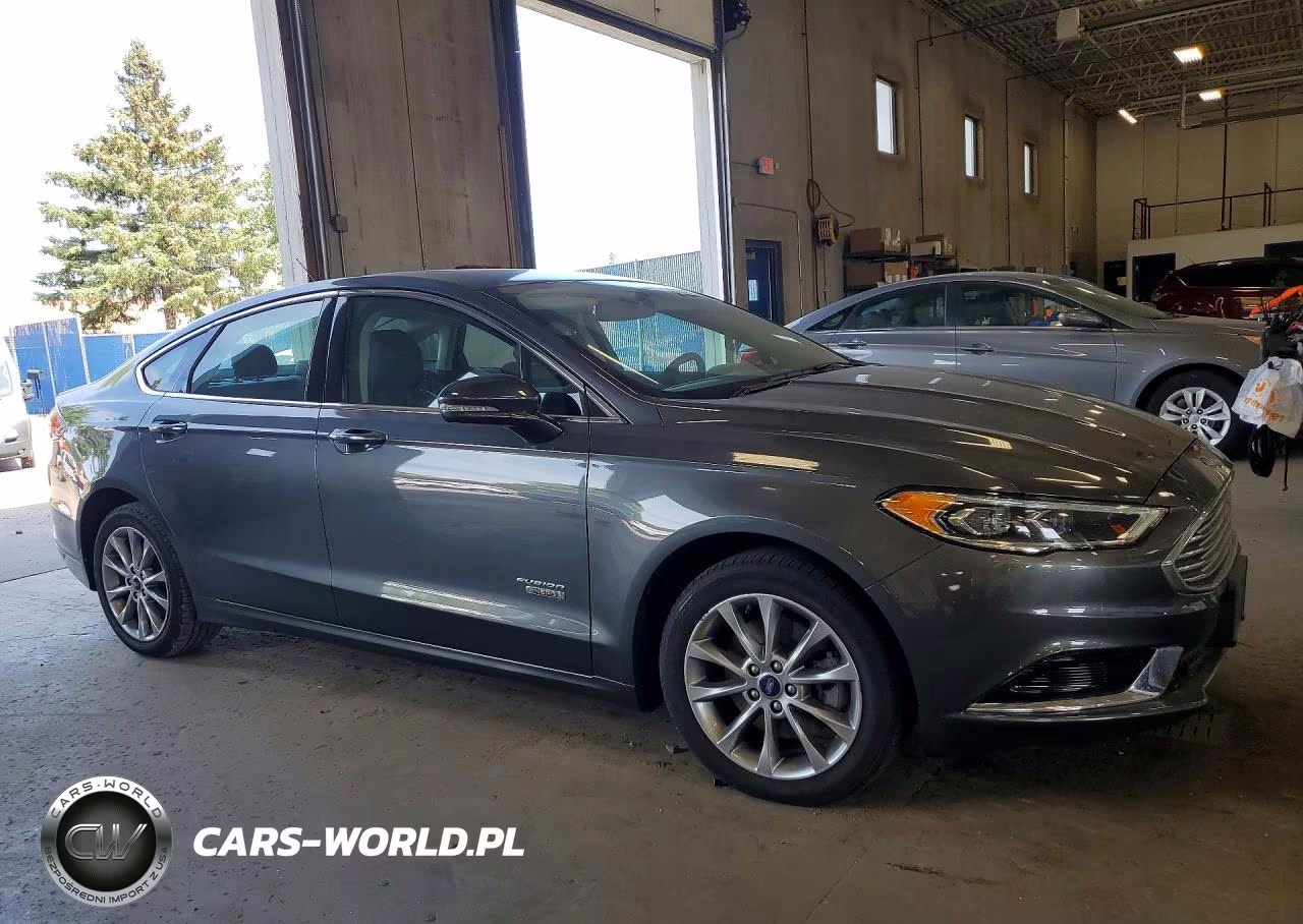 2018 Ford Fusion Se Phev VIN:3FA6P0PU5JR136629 - 4