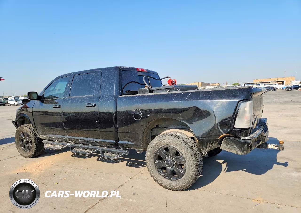 2015 Ram 2500 Laramie VIN:3C6UR5NL2FG529338 - 2