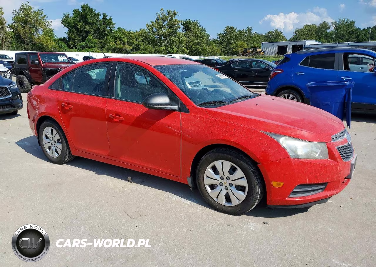 2014 Chevrolet Cruze Ls VIN:1G1PA5SH2E7187695 - 4