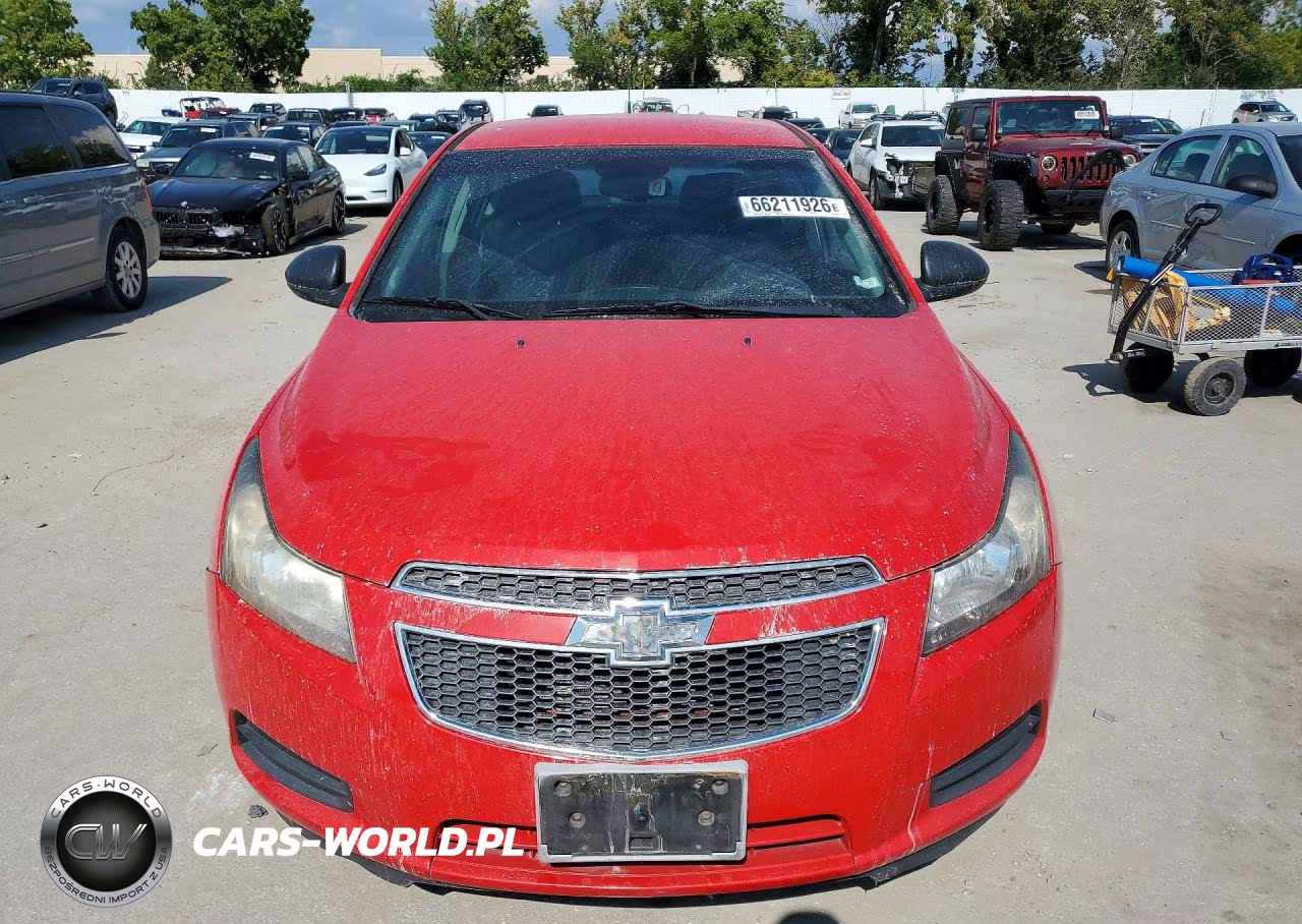 2014 Chevrolet Cruze Ls VIN:1G1PA5SH2E7187695 - 5