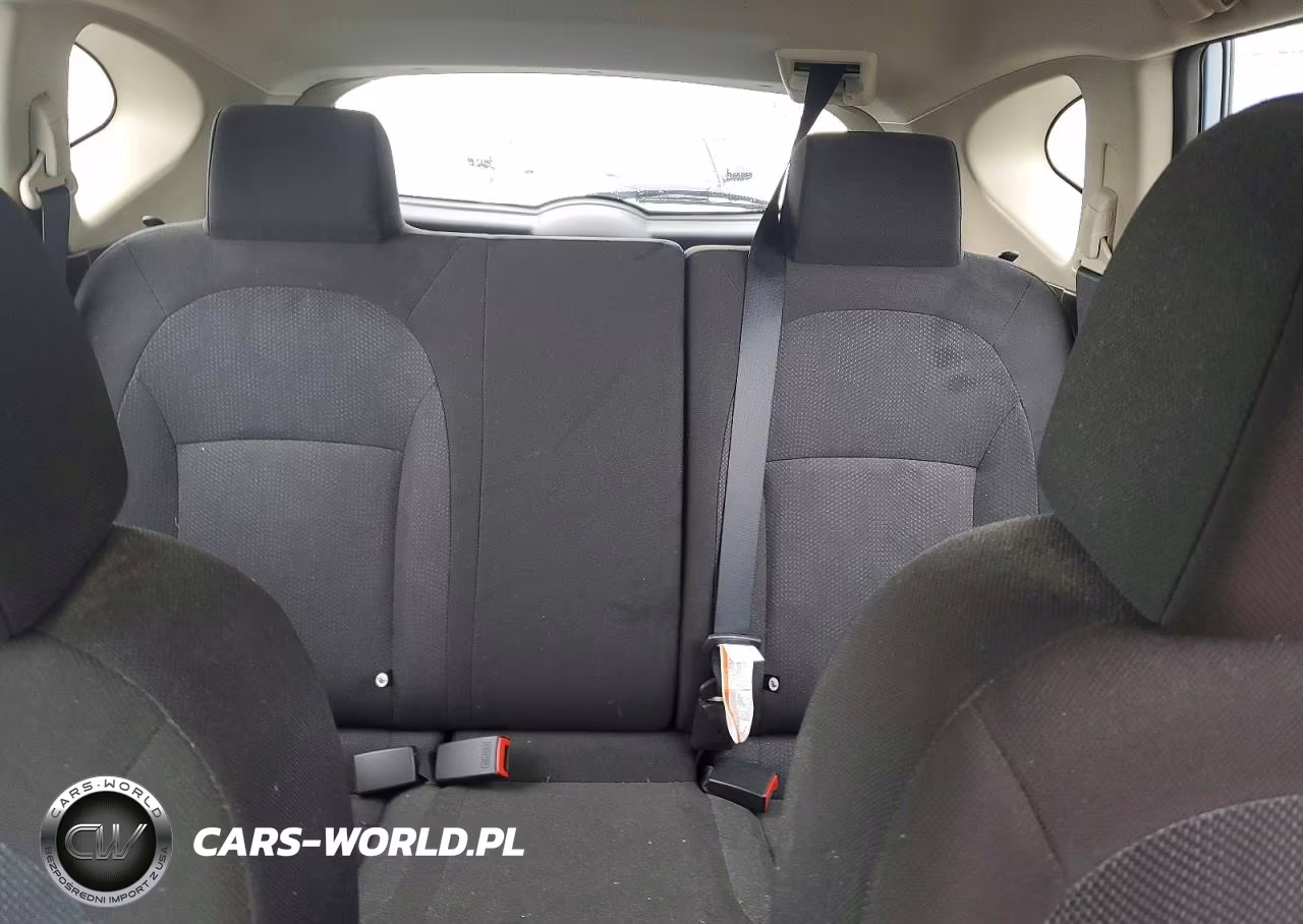 2015 Nissan Rogue Select S VIN:JN8AS5MV2FW254353 - 10