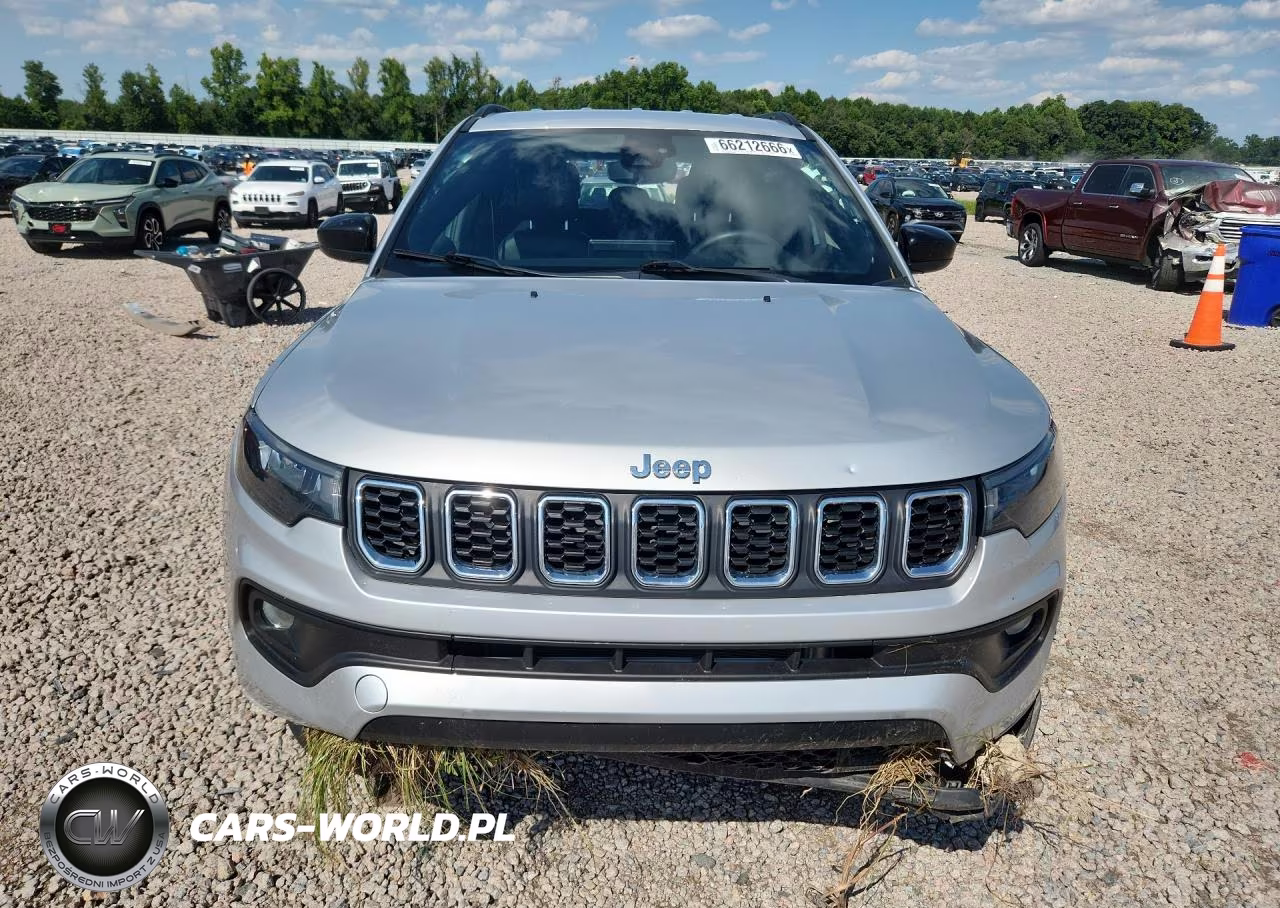 2024 Jeep Compass Latitude VIN:3C4NJDBN4RT119057 - 5