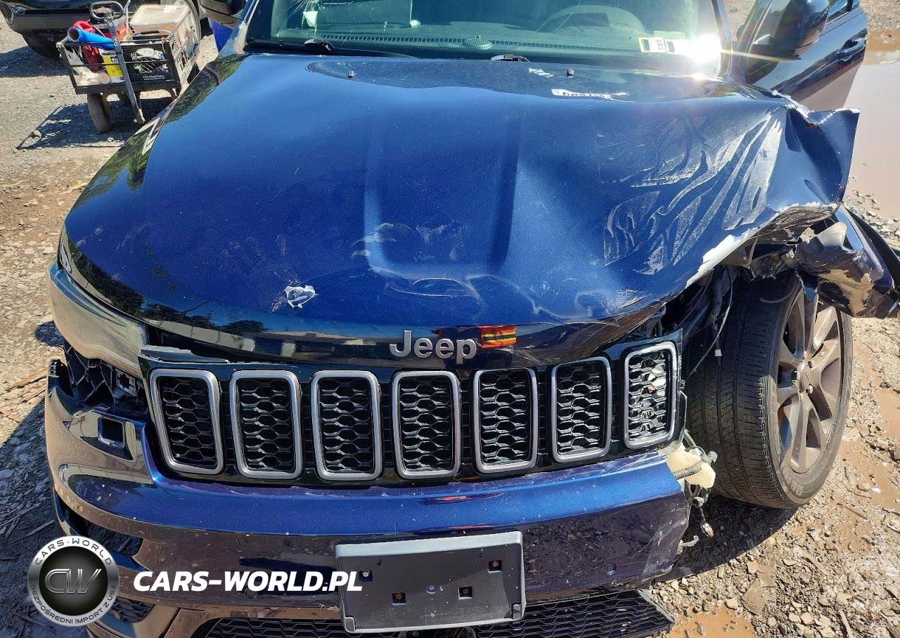 2018 Jeep Grand Cherokee Overland VIN:1C4RJFCG0JC287100 - 12