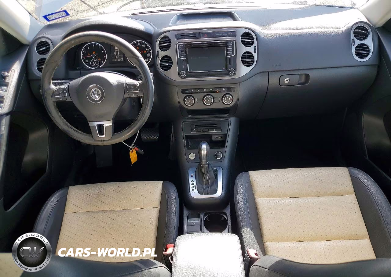 2016 Volkswagen Tiguan S VIN:WVGAV7AX8GW544968 - 8