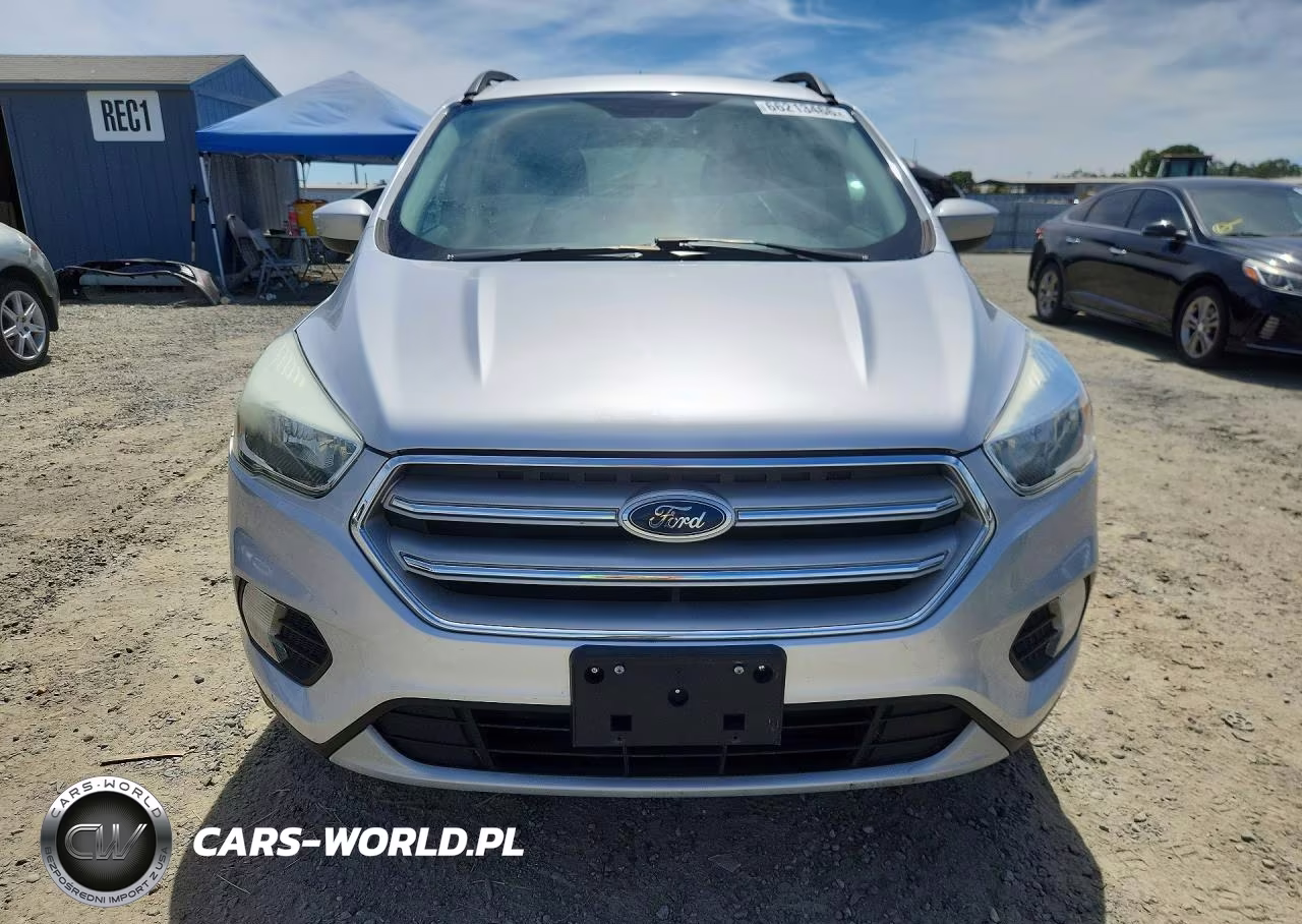 2018 Ford Escape Se VIN:1FMCU9GD2JUA10761 - 5