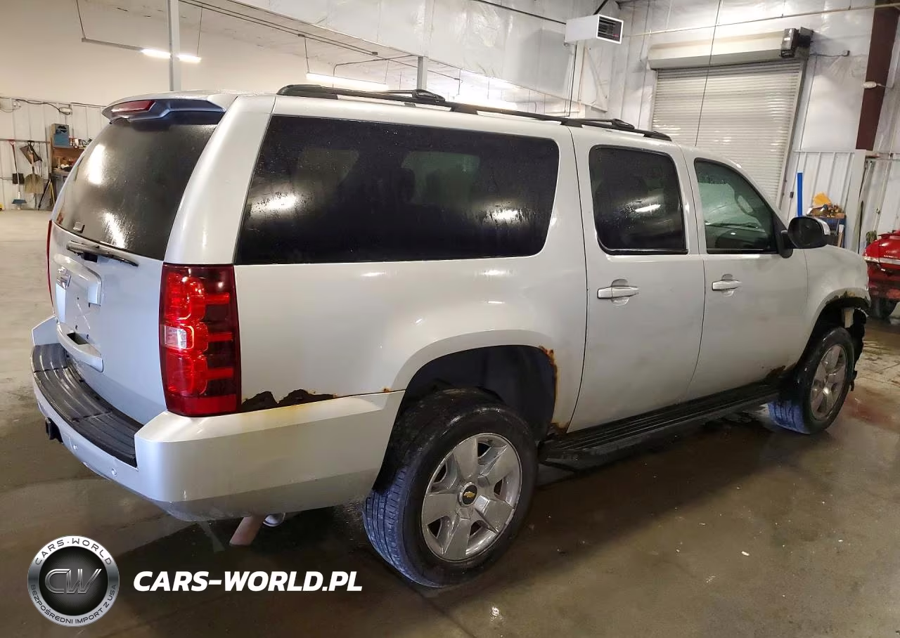 2011 Chevrolet Suburban K1500 Lt VIN:1GNSKJE30BR209885 - 3
