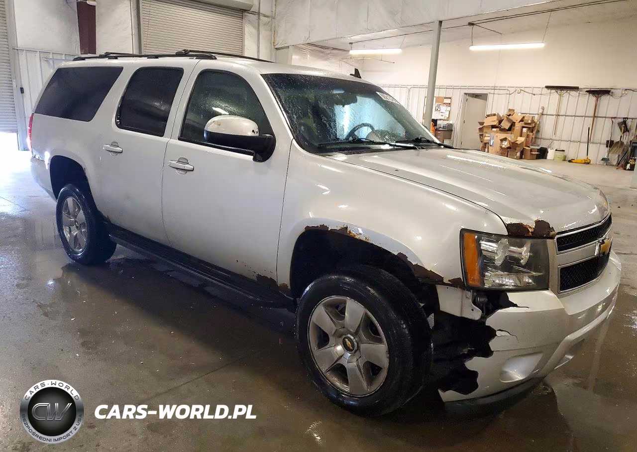 2011 Chevrolet Suburban K1500 Lt VIN:1GNSKJE30BR209885 - 4