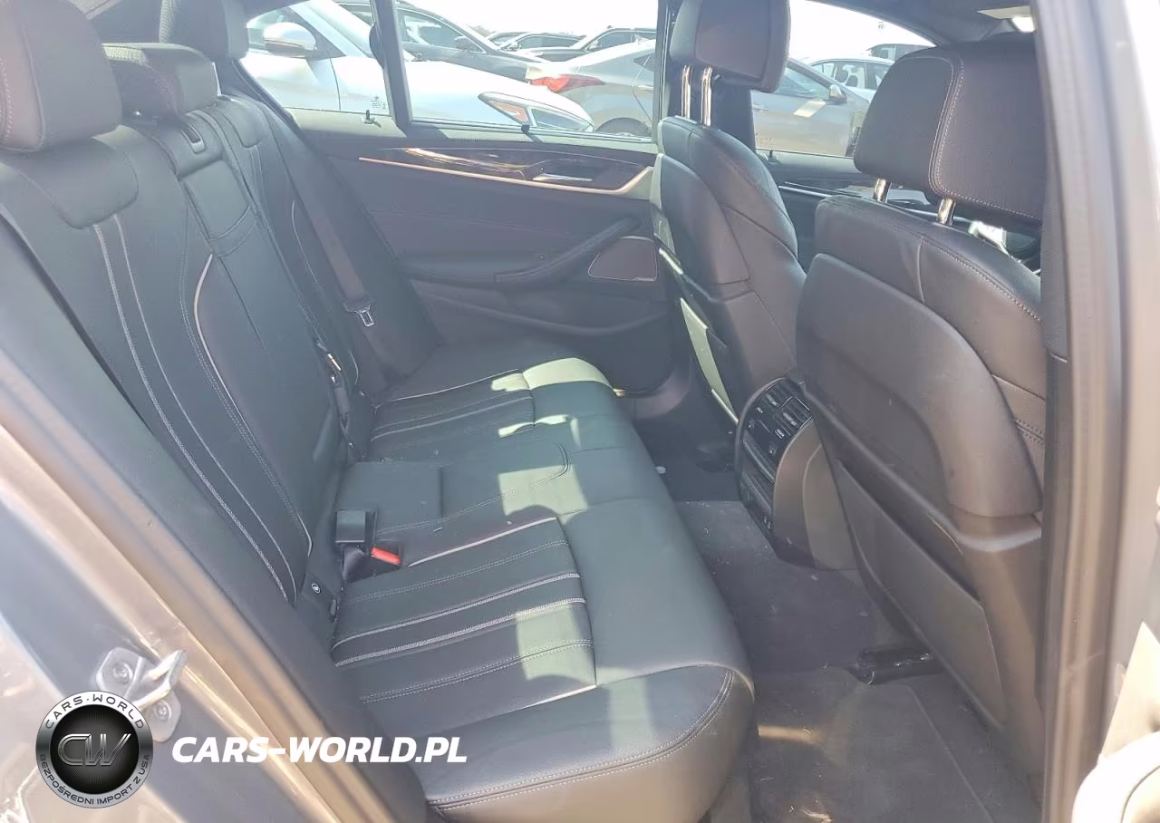2023 BMW M550Xi VIN:WBA13BK0XPCN82828 - 10