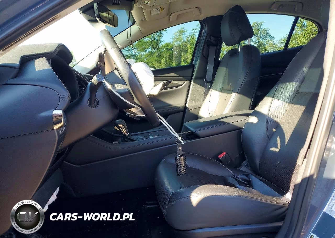 2023 Mazda 3 Premium Plus VIN:3MZBPBEY7PM350311 - 7