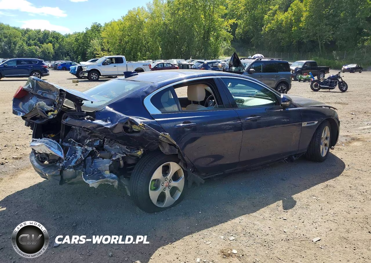 2018 Jaguar Xe VIN:SAJAS4FX6JCP20074 - 3