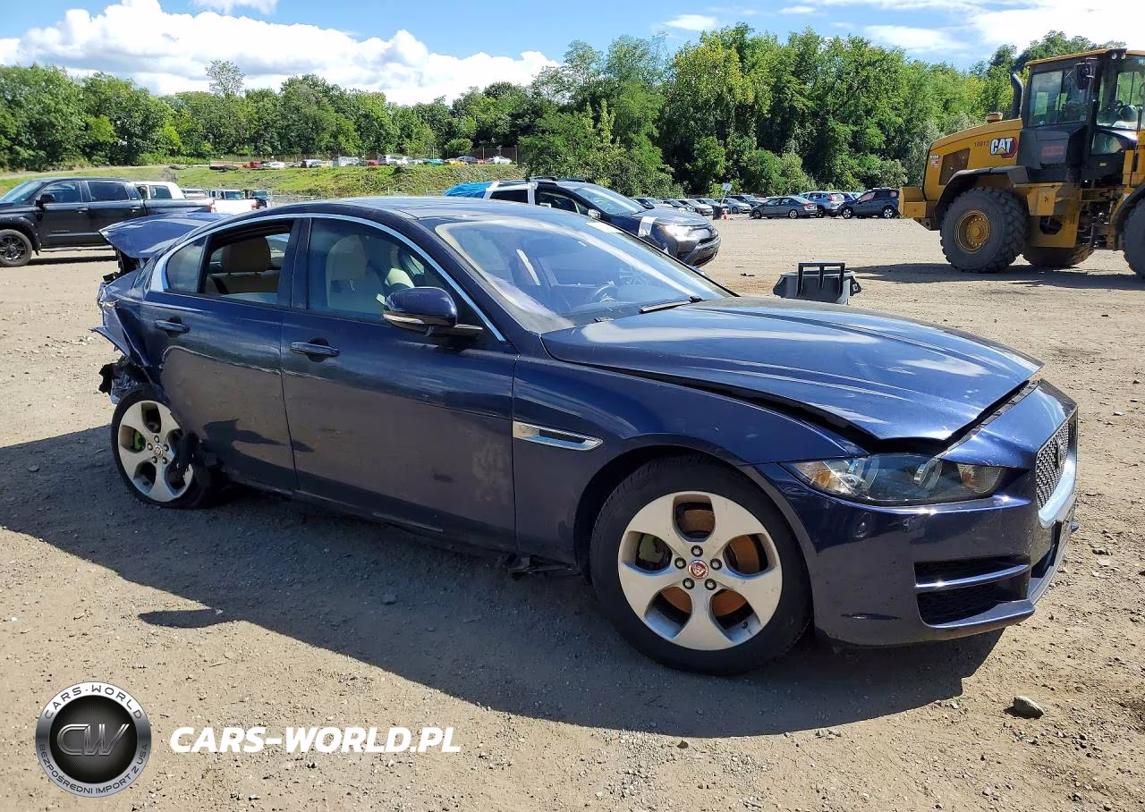 2018 Jaguar Xe VIN:SAJAS4FX6JCP20074 - 4