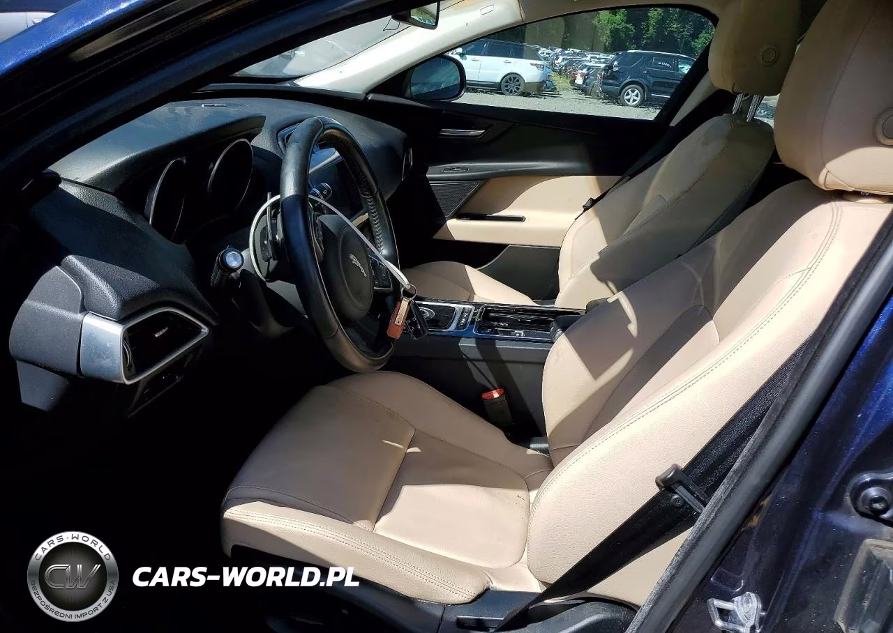 2018 Jaguar Xe VIN:SAJAS4FX6JCP20074 - 7