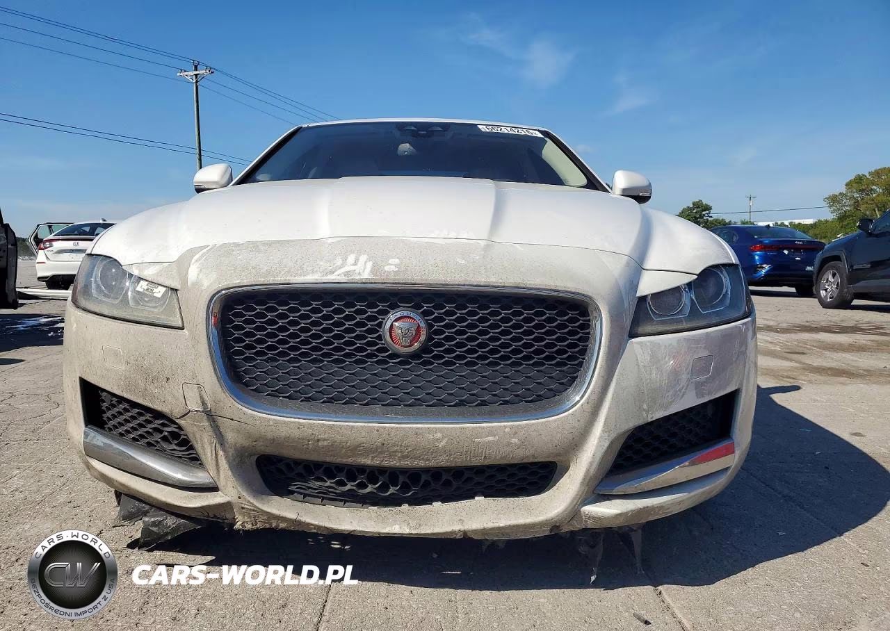 2017 Jaguar Xf Premium VIN:SAJBD4BV6HCY45184 - 5