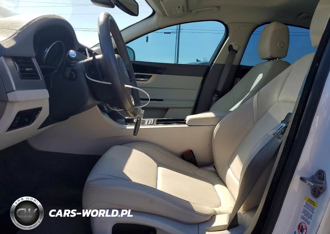 2017 Jaguar Xf Premium VIN:SAJBD4BV6HCY45184 - 7