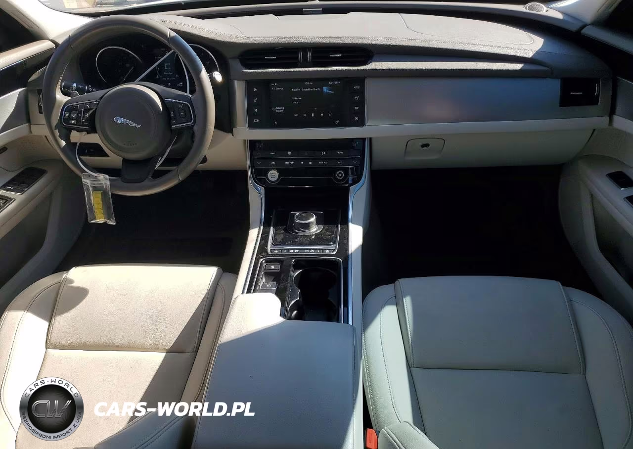 2017 Jaguar Xf Premium VIN:SAJBD4BV6HCY45184 - 8