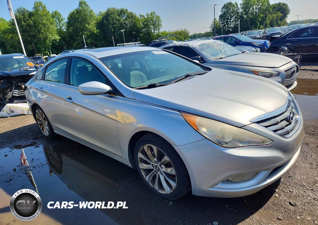 2013 Hyundai Sonata Se VIN:5NPEC4AC3DH676965 - 4