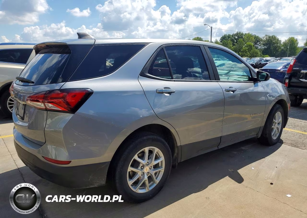 2024 Chevrolet Equinox Ls VIN:3GNAXHEG5RL150052 - 3