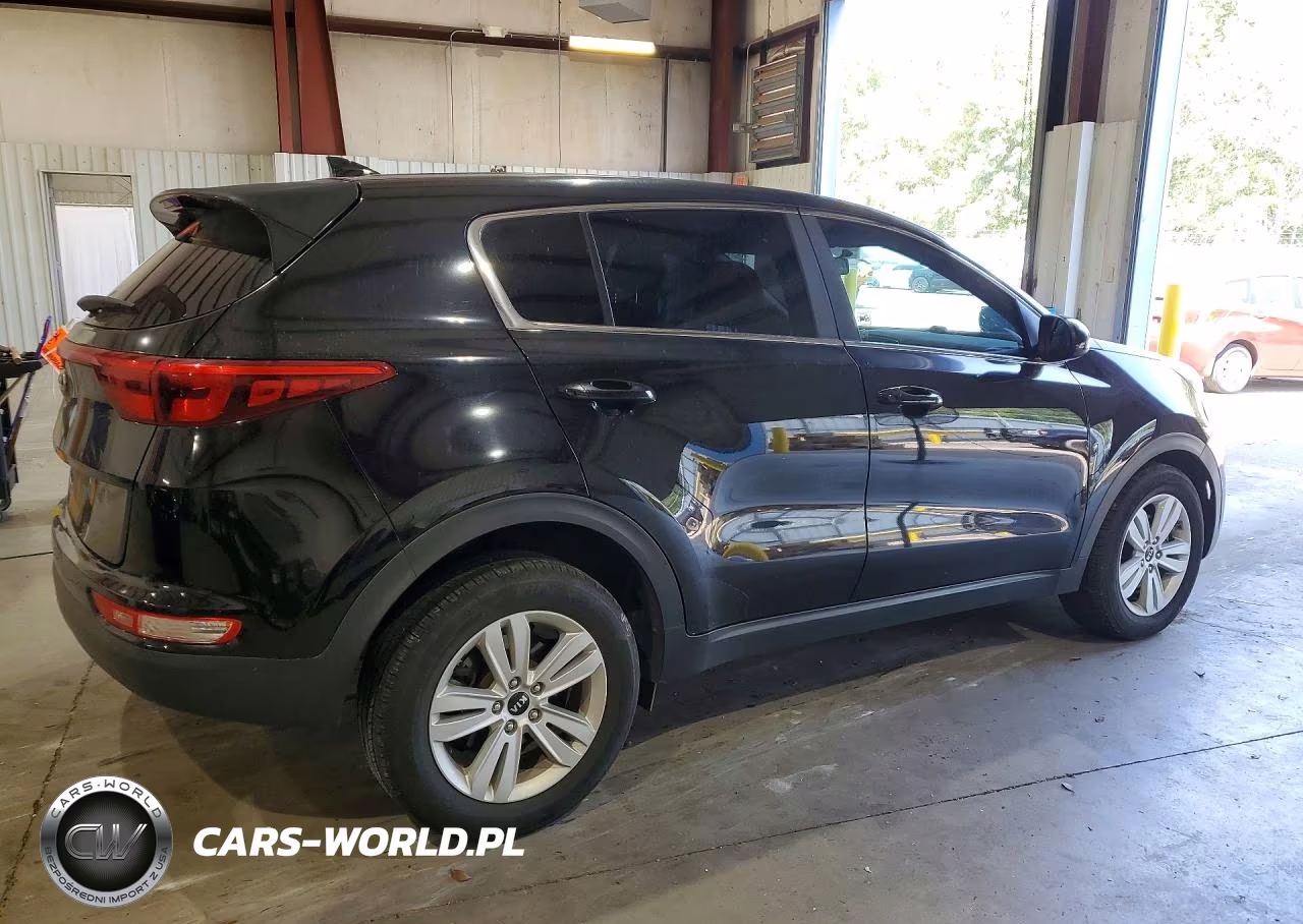 2018 Kia Sportage Lx VIN:KNDPM3AC2J7455227 - 3