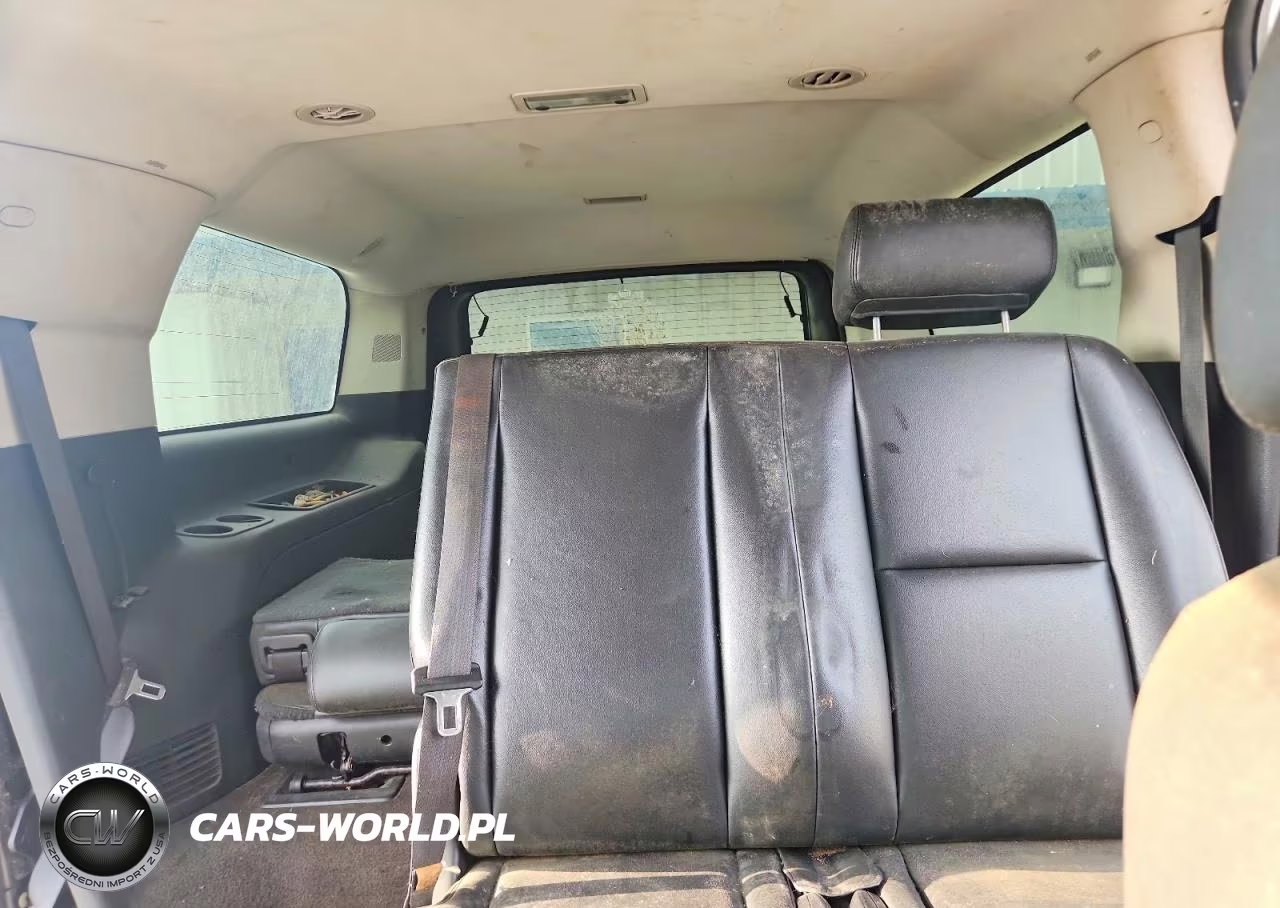 2008 Chevrolet Suburban K2500 VIN:3GNGK26KX8G210326 - 10