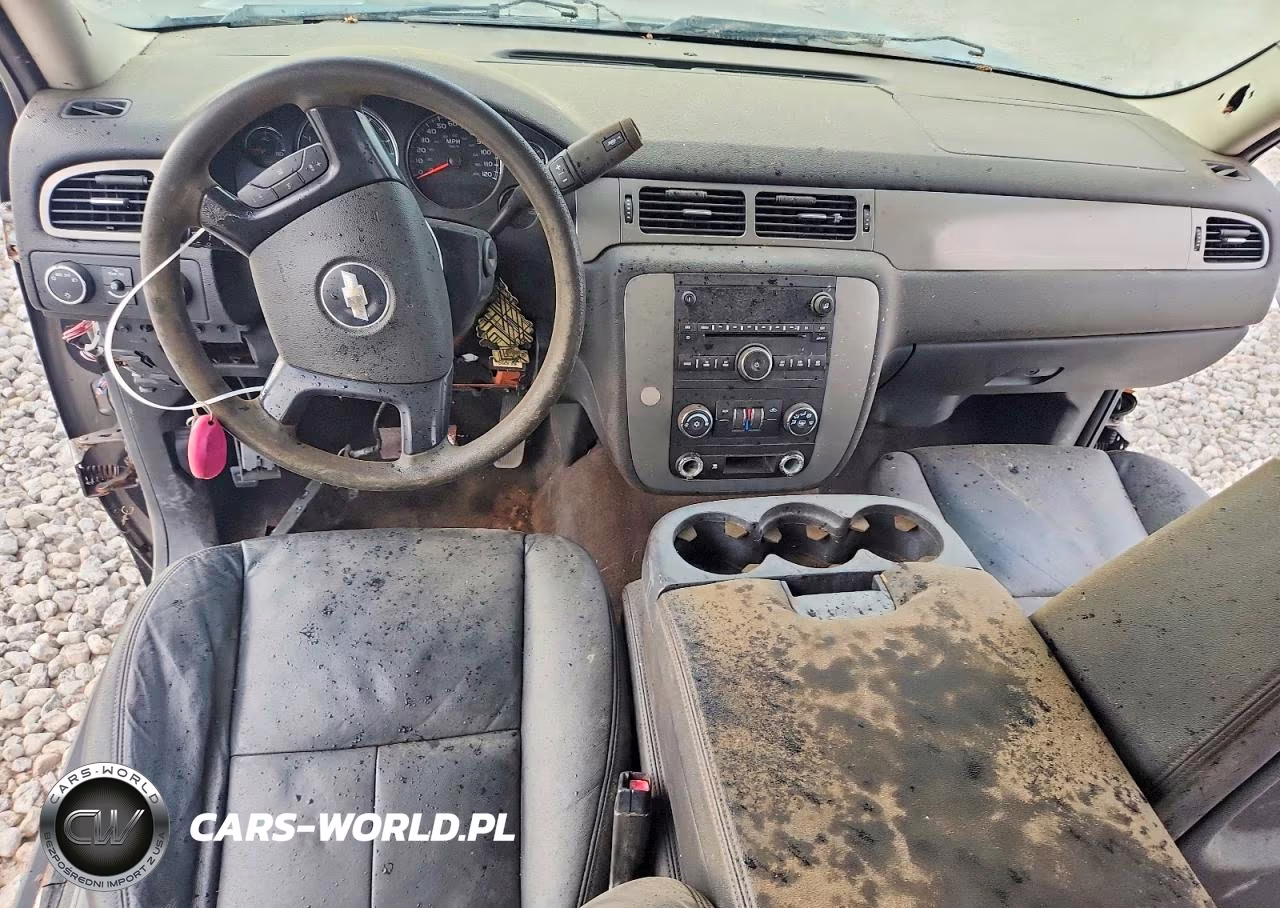 2008 Chevrolet Suburban K2500 VIN:3GNGK26KX8G210326 - 8