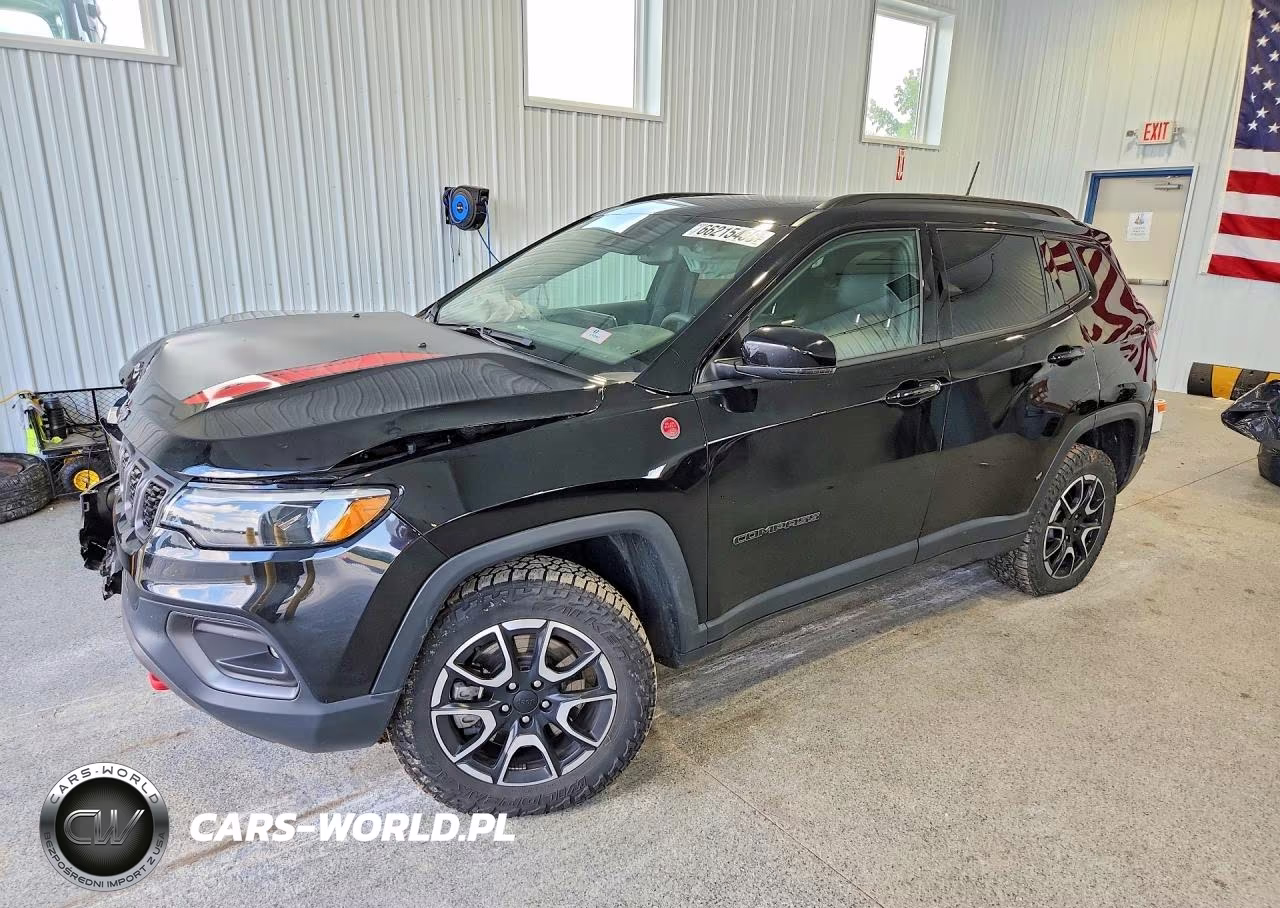 2024 Jeep Compass Trailhawk VIN:3C4NJDDN4RT114633 - 1